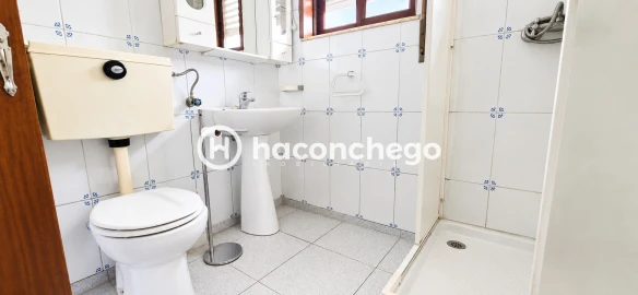 Moradia T5 para Venda em Arcozelo