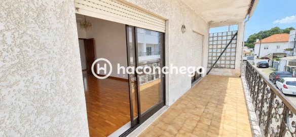 Moradia T5 para Venda em Arcozelo
