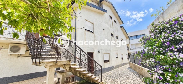 Moradia T5 para Venda em Arcozelo