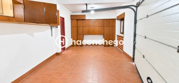 Moradia T5 para Venda em Arcozelo