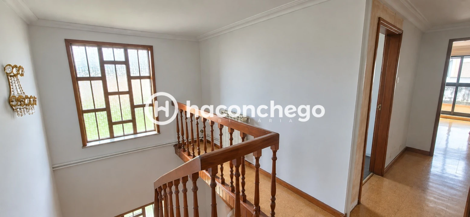 Moradia T5 para Venda em Arcozelo Foto 59