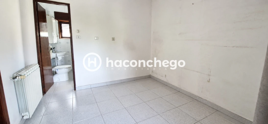 Moradia T5 para Venda em Arcozelo Foto 26