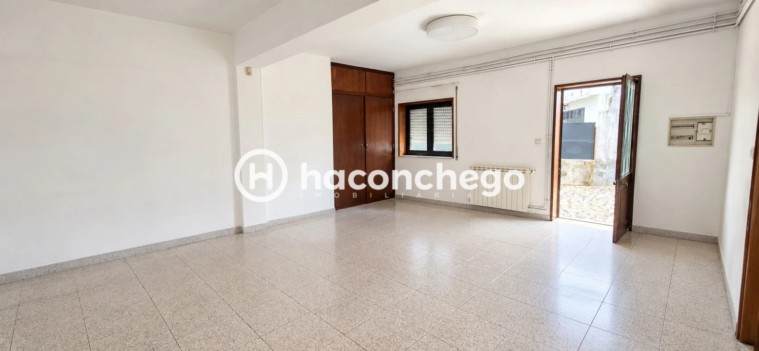 Moradia T5 para Venda em Arcozelo Foto 29