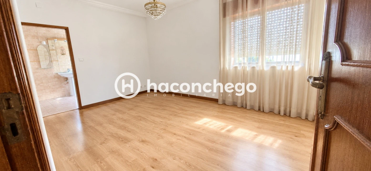Moradia T5 para Venda em Arcozelo Foto 51