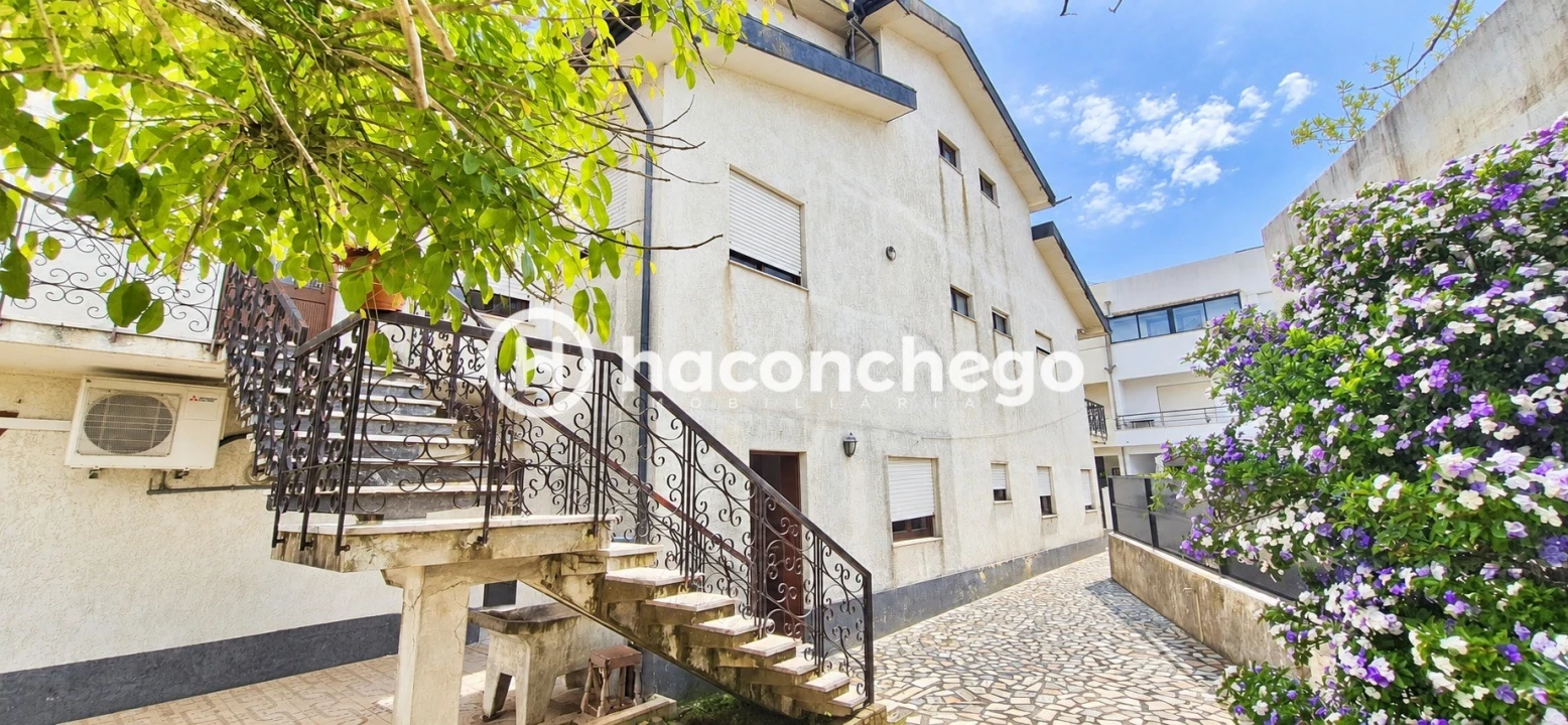 Moradia T5 para Venda em Arcozelo Foto 11