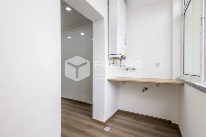 Apartamento T2 para Arrendamento em Marvila, Ribeira Santarém, São Salvador, São Nicolau