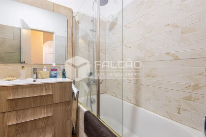Apartamento T3 para Venda em Marvila, Ribeira Santarém, São Salvador, São Nicolau