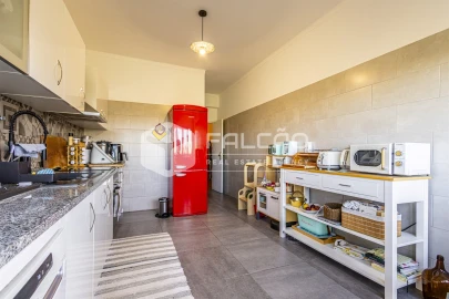 Apartamento T3 para Venda em Marvila, Ribeira Santarém, São Salvador, São Nicolau