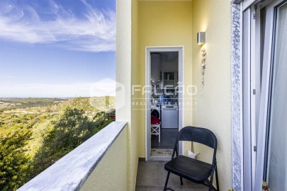 Apartamento T3 para Venda em Marvila, Ribeira Santarém, São Salvador, São Nicolau