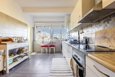 Apartamento T3 para Venda em Marvila, Ribeira Santarém, São Salvador, São Nicolau