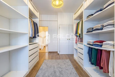 Apartamento T3 para Venda em Marvila, Ribeira Santarém, São Salvador, São Nicolau