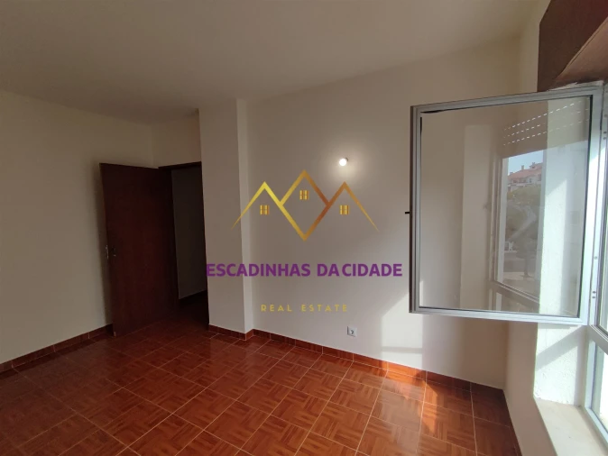 Apartamento T2 para Venda em Cascais e Estoril Foto 3