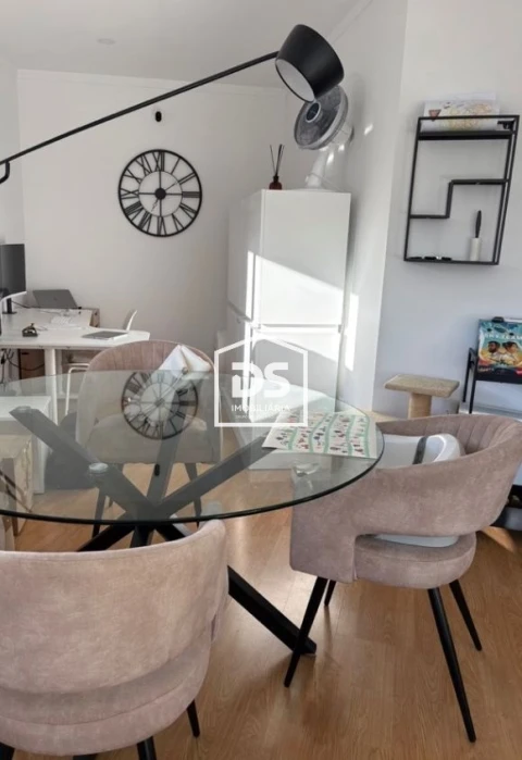 Apartamento T2 para Venda em Paços de Ferreira