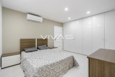 Moradia T4 para Venda em Pico de Regalados, Gondiães e Mós