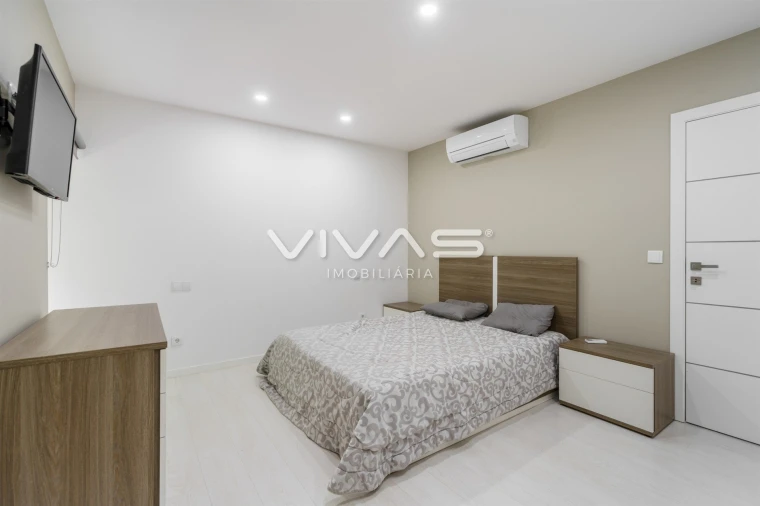 Moradia T4 para Venda em Pico de Regalados, Gondiães e Mós Foto 23