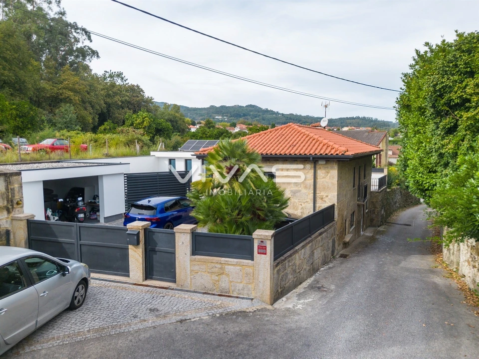 Moradia T4 para Venda em Pico de Regalados, Gondiães e Mós Foto 35