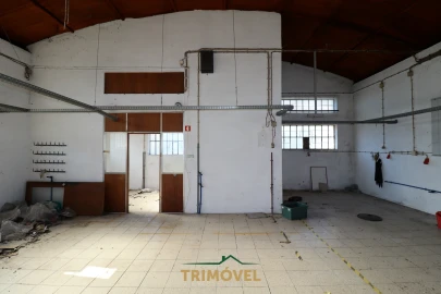 Armazém para Venda em São Roque