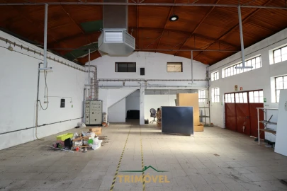 Armazém para Venda em São Roque