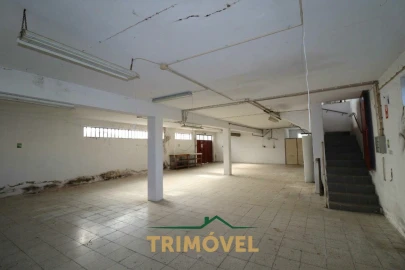 Armazém para Venda em São Roque