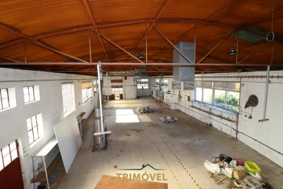 Armazém para Venda em São Roque