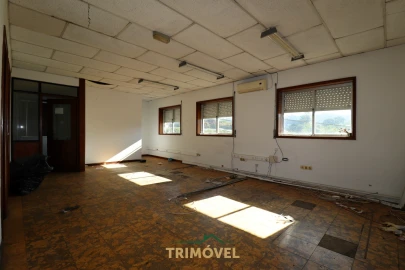 Armazém para Venda em São Roque