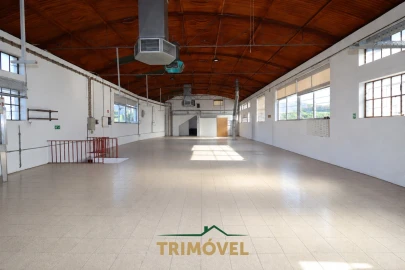 Armazém para Venda em São Roque