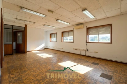 Armazém para Venda em São Roque