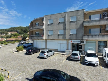 Negócio para Venda em Souselo