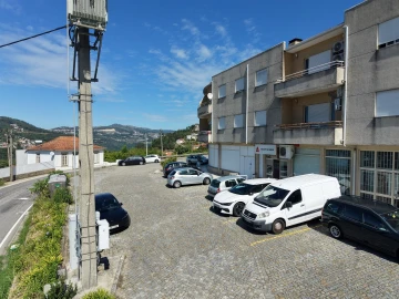 Negócio para Venda em Souselo