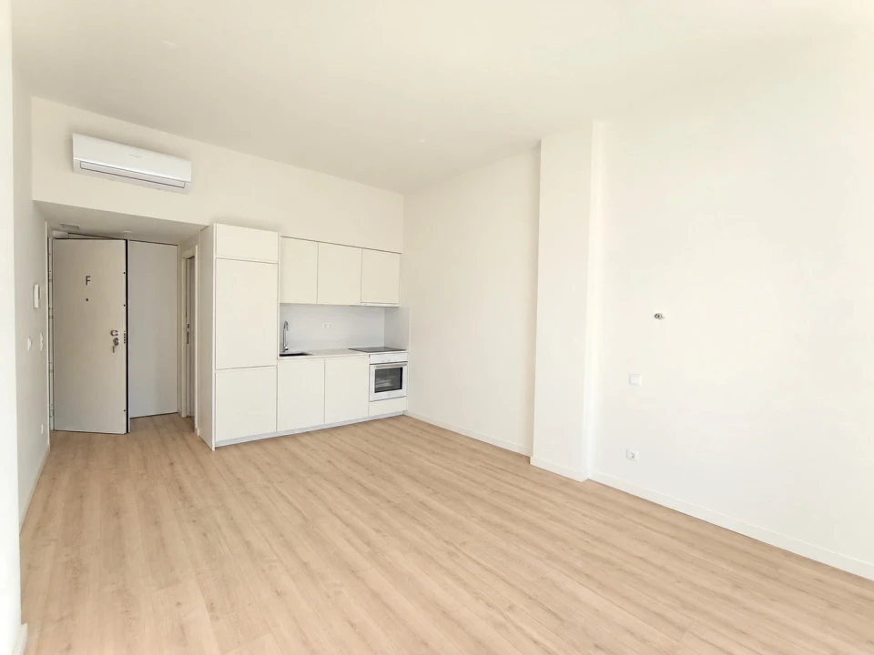 Apartamento T0 para Venda em Paranhos Foto 3