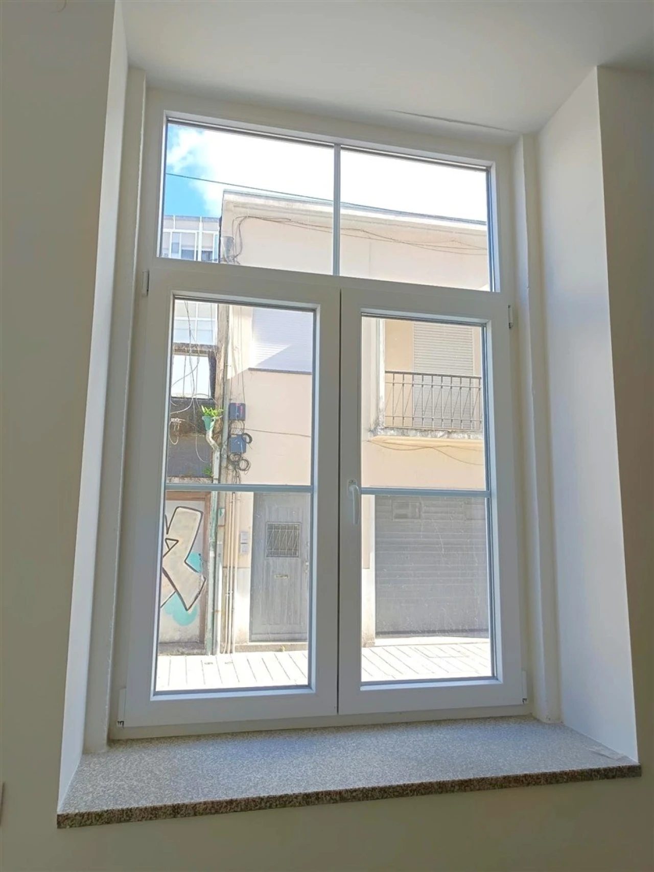 Apartamento T0 para Venda em Paranhos Foto 2