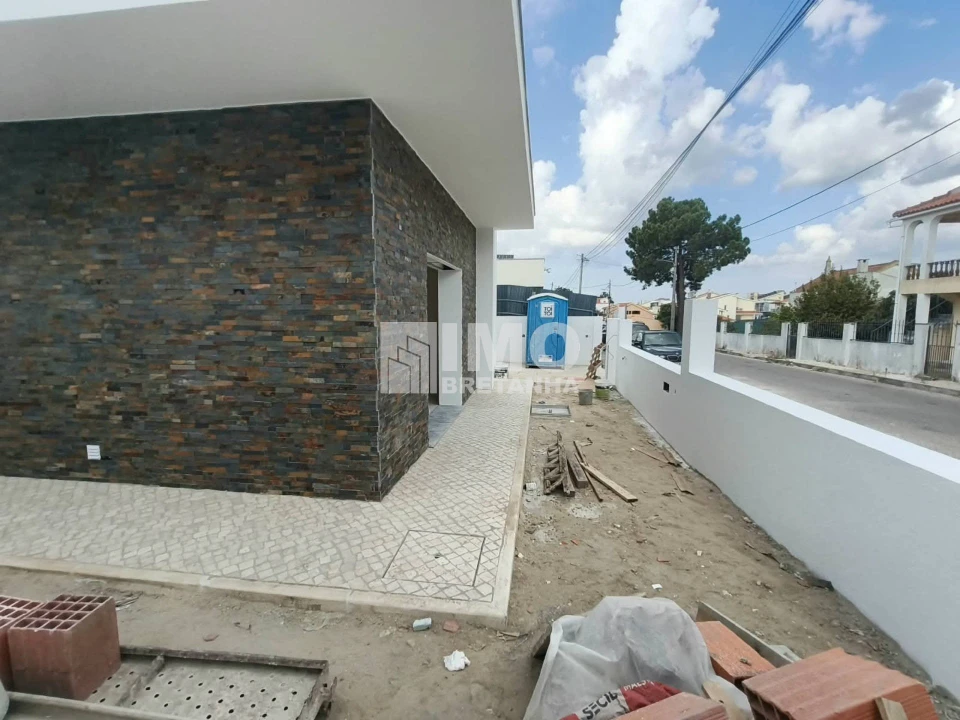 Moradia T3 para Venda em Fernao Ferro Foto 2
