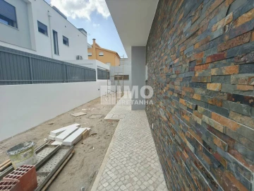 Moradia T3 para Venda em Fernao Ferro