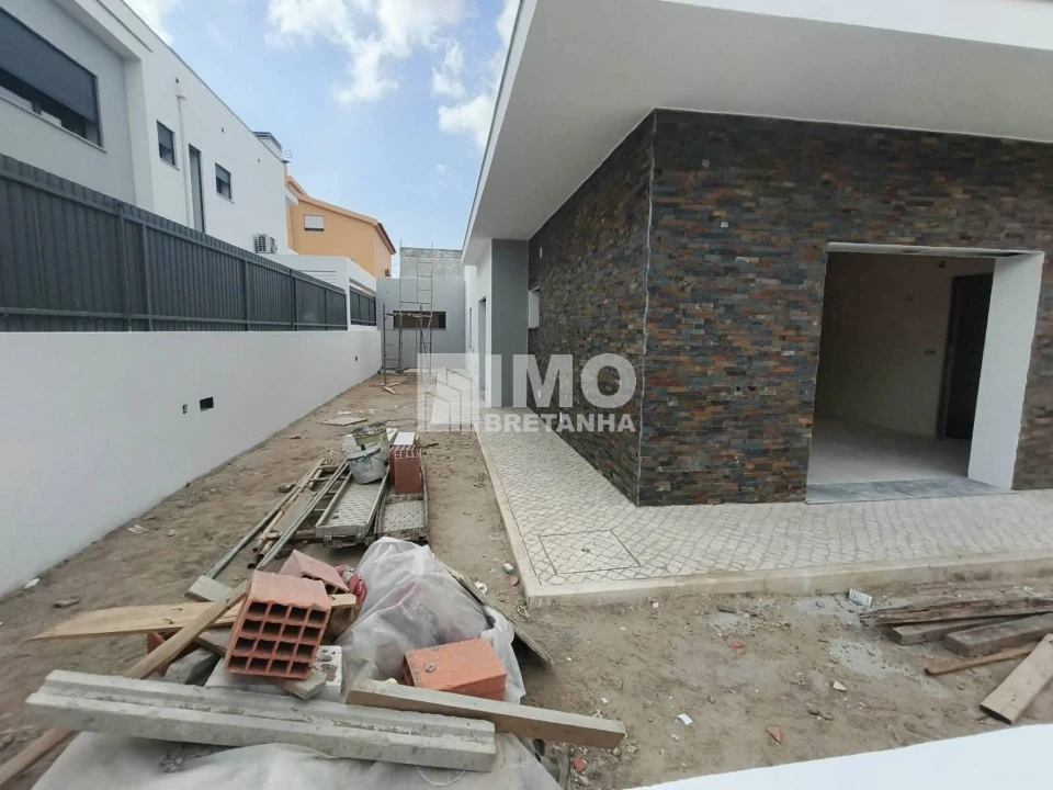 Moradia T3 para Venda em Fernao Ferro Foto 37