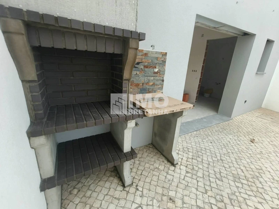Moradia T3 para Venda em Fernao Ferro Foto 28