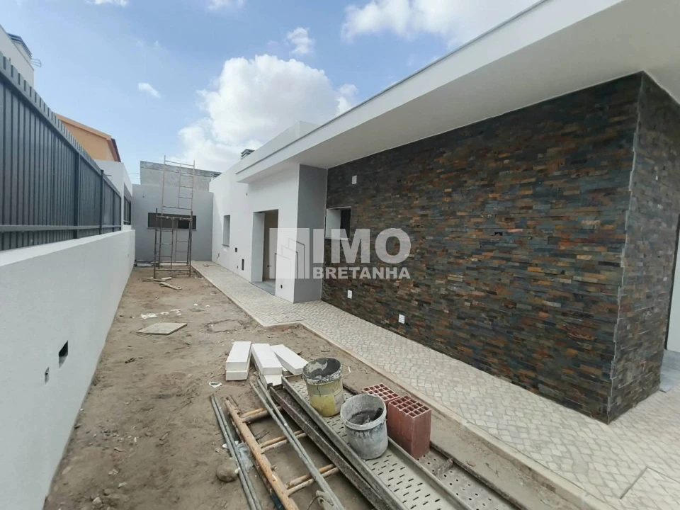 Moradia T3 para Venda em Fernao Ferro Foto 3