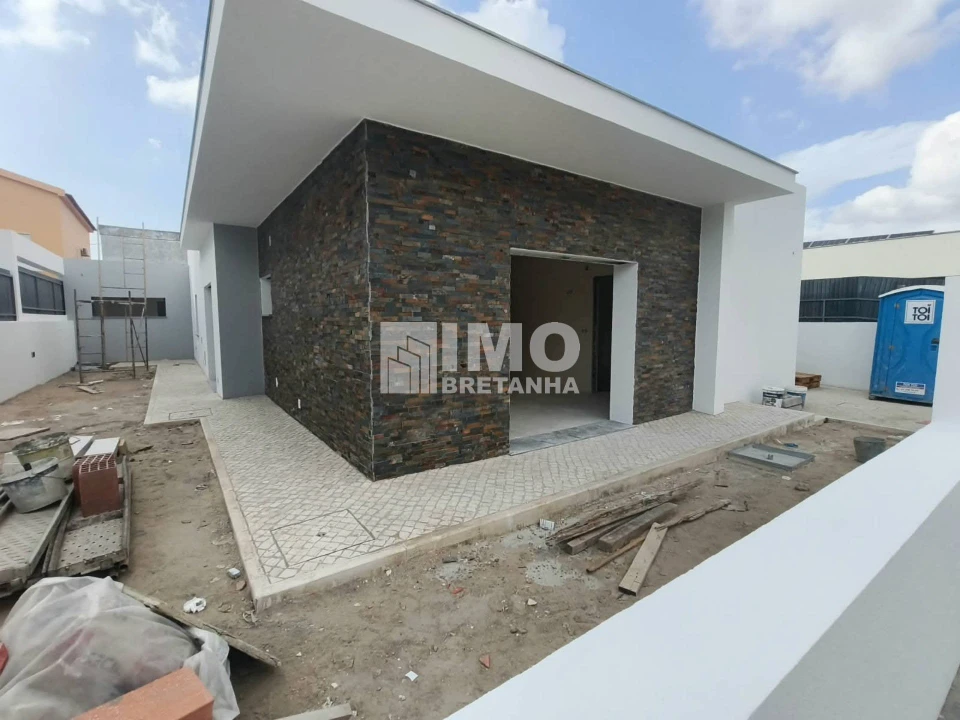 Moradia T3 para Venda em Fernao Ferro Foto 36