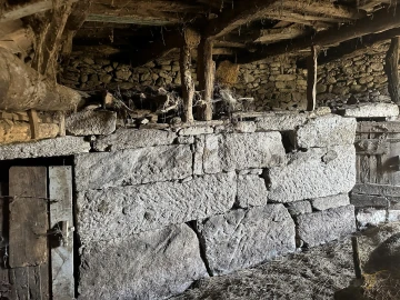 Moradia T3 para Venda em Castro Laboreiro e Lamas de Mouro