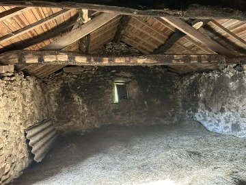 Moradia T3 para Venda em Castro Laboreiro e Lamas de Mouro