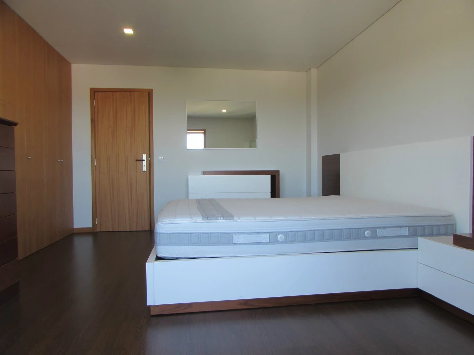 Apartamento T2 para Arrendamento em São Vicente (Braga) Foto 3