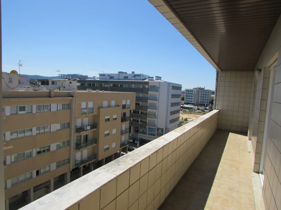 Apartamento T2 para Arrendamento em São Vicente (Braga) Foto 18