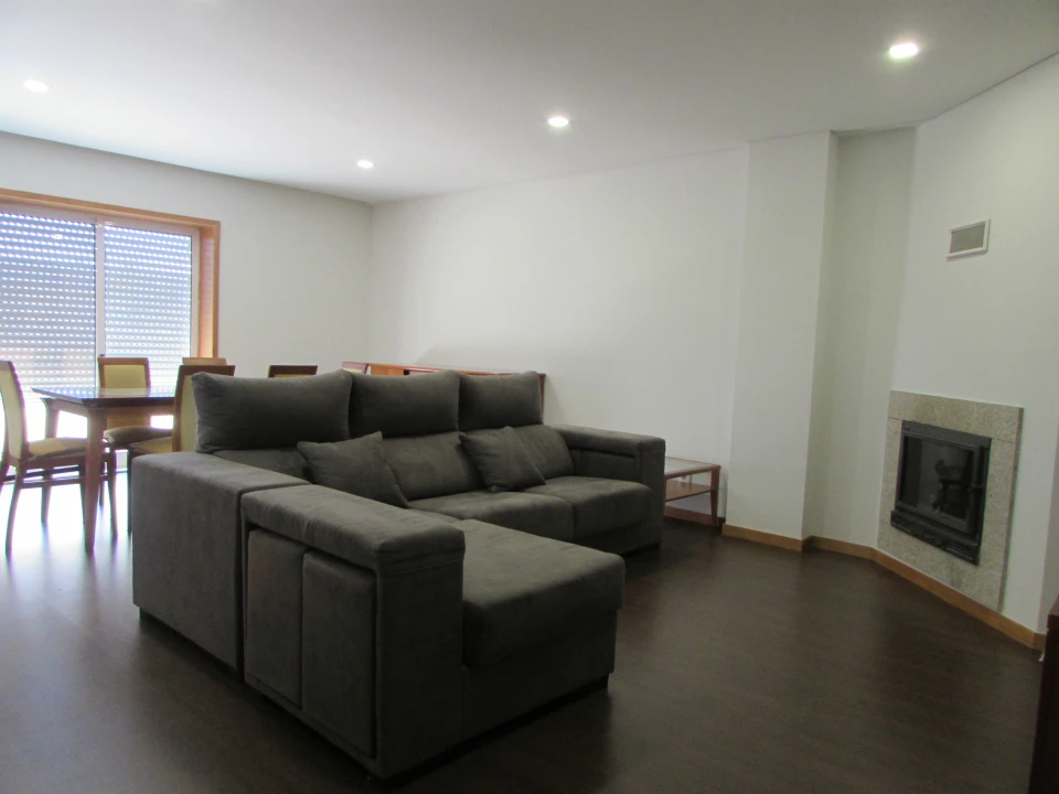 Apartamento T2 para Arrendamento em São Vicente (Braga) Foto 5