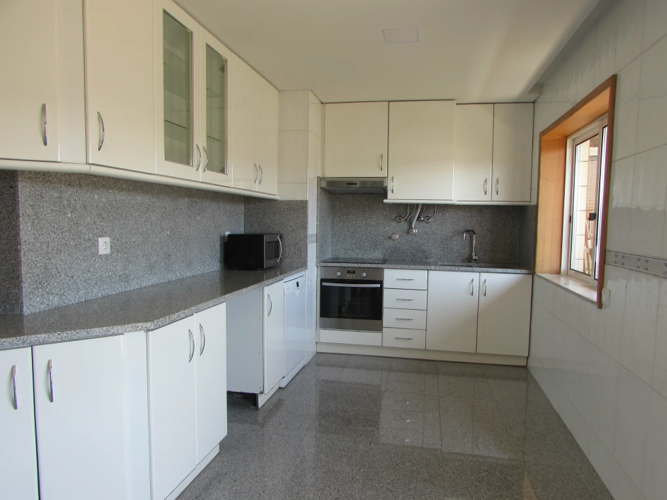 Apartamento T2 para Arrendamento em São Vicente (Braga) Foto 7