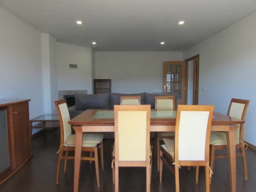 Apartamento T2 para Arrendamento em São Vicente (Braga)