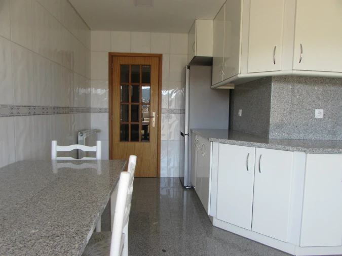 Apartamento T2 para Arrendamento em São Vicente (Braga) Foto 9