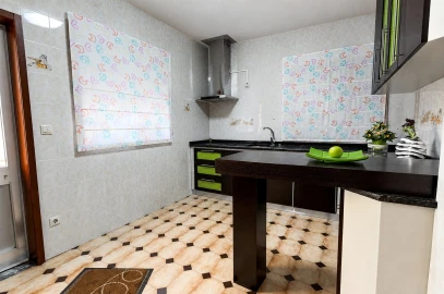 Moradia T3 para Venda em Sobrosa