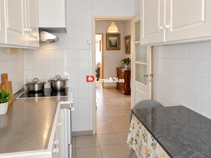 Apartamento T1 para Venda em Oliveira do Douro Foto 5