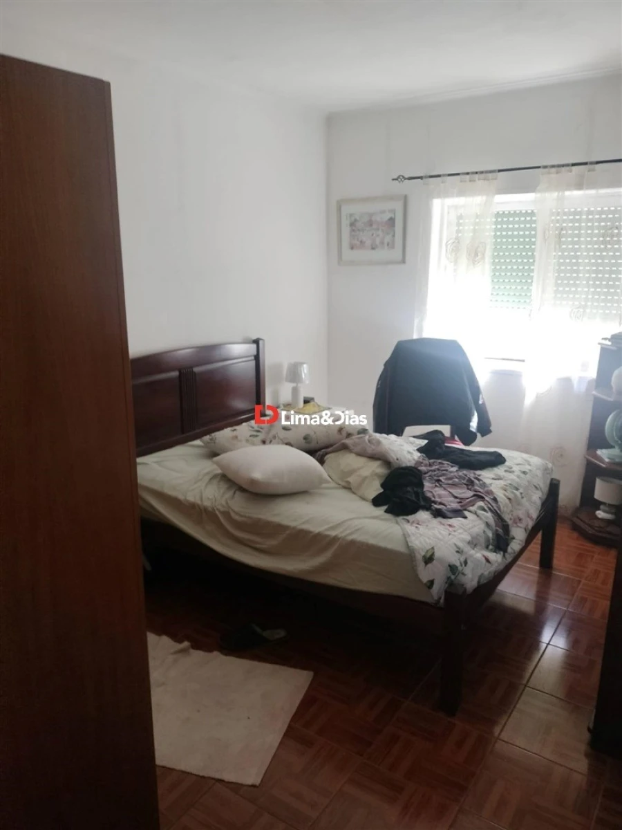 Apartamento T1 para Venda em Oliveira do Douro Foto 14