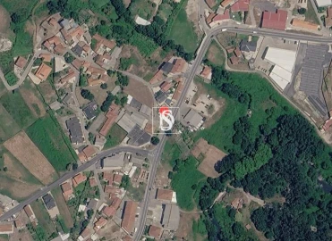 Moradia T4 para Venda em Lordelo