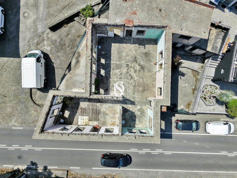 Moradia T4 para Venda em Lordelo Foto 6